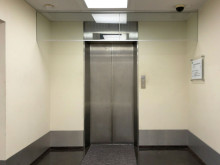 エレベーター(1基)