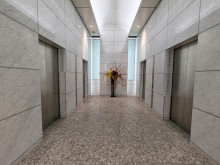 エレベーター(4基)