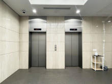 エレベーター(2基)