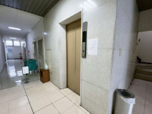 エレベーター(1基)