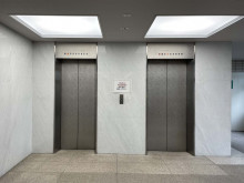 エレベーター(2基)