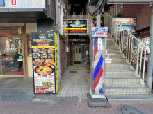 オフィスビル出入口