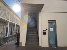 オフィスビル出入口