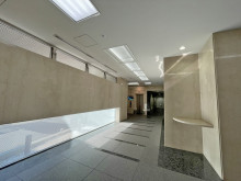 エレベーターまでの通