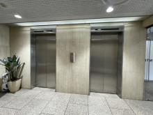 エレベーター(2基)