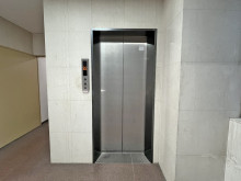 エレベーター(1基)