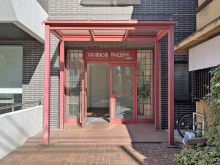 オフィスビル出入口