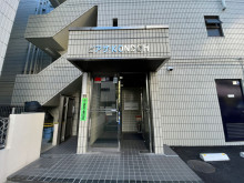 オフィスビル出入口