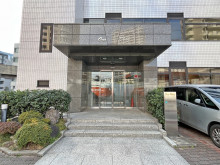 オフィスビル出入口