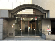 オフィスビル出入口