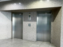 エレベーター(2基)