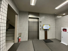 エレベーター(1基)