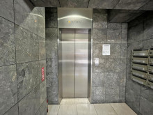 エレベーター(1基)