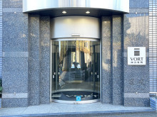 オフィスビル出入口