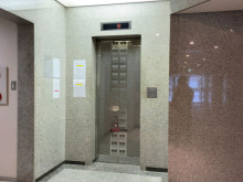 エレベーター(1基)