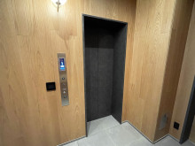 エレベーター(1基)