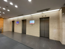 エレベーター(3基)