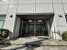 オフィスビル出入口