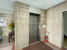 エレベーター(1基)