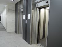 エレベーター(2基)