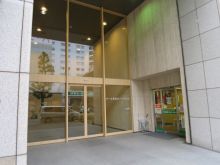 オフィスビル出入口