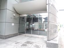 オフィスビル出入口