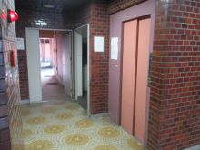 エレベーター(1基)