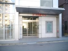 オフィスビル出入口