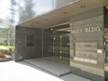 オフィスビル出入口