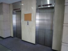 エレベーター(2基)