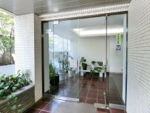 オフィスビル出入口