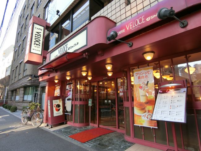 付近のカフェ・ベローチェ 三崎町店