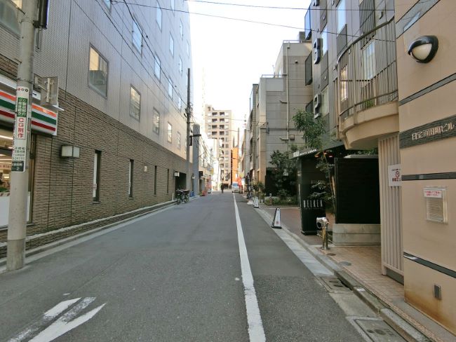 日宝須田町ビル前面の通り