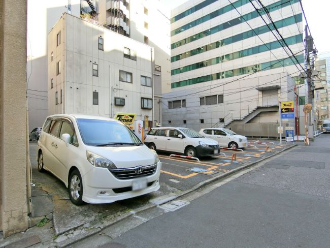 隣のコインパーキング