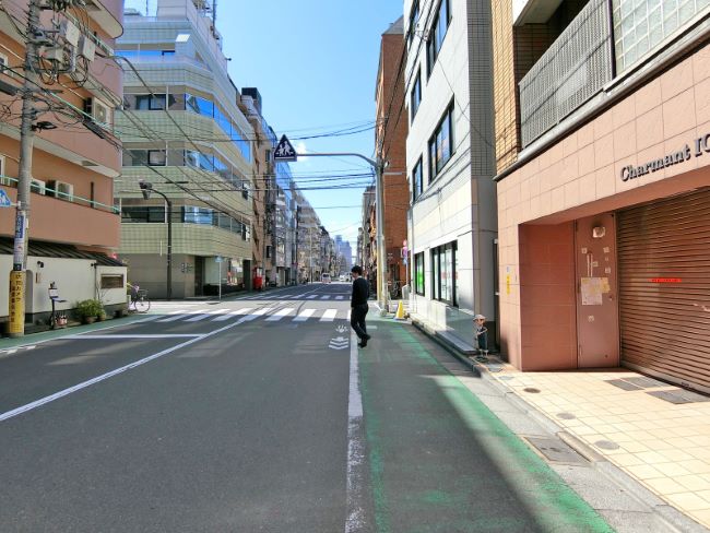 廣瀬ビル前面の通り