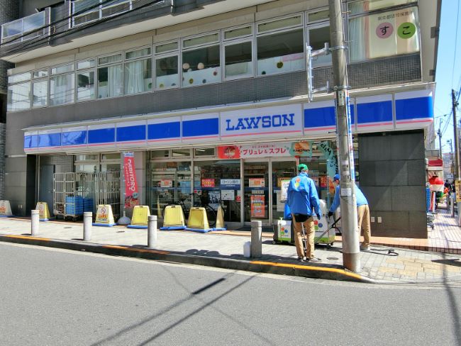 徒歩3分のローソン錦糸町北口店