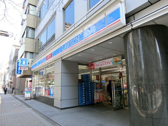 通り沿いのローソン 芝大門二丁目店