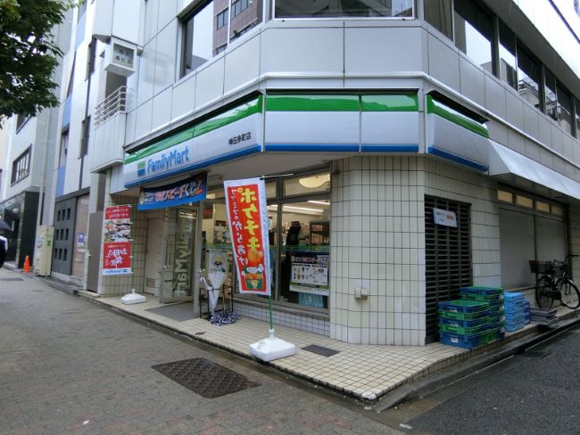 至近のファミリーマート 神田多町店