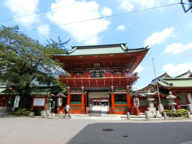近くの神田神社