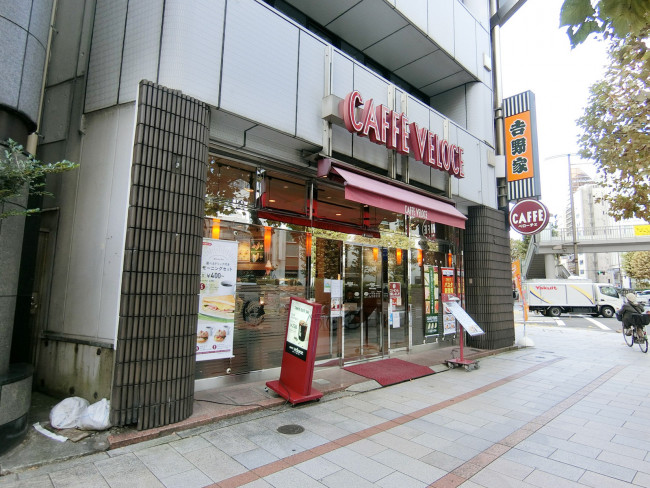 近くのカフェ・ベローチェ 淡路町駅前店