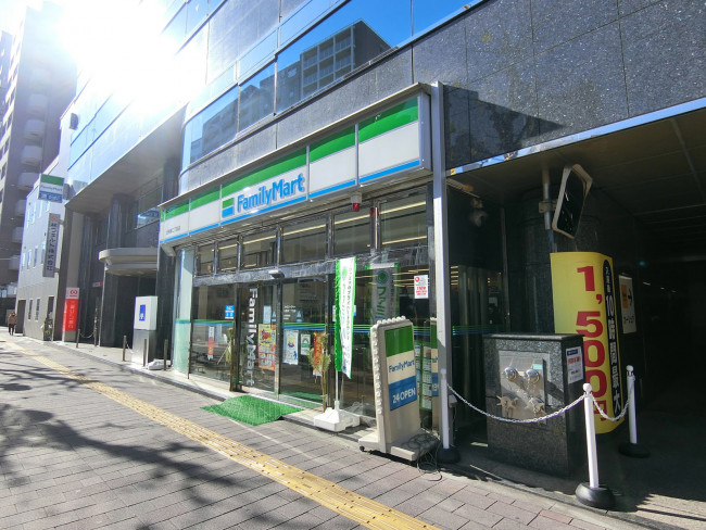 徒歩2分のファミリーマート 台東寿二丁目店