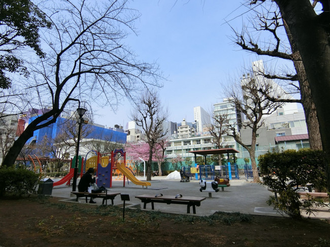 付近の台東区立竹町公園