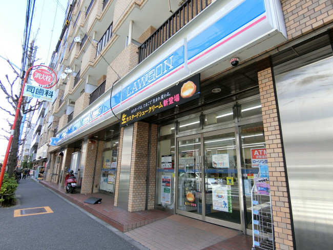 近くにあるローソン新宿山吹町店