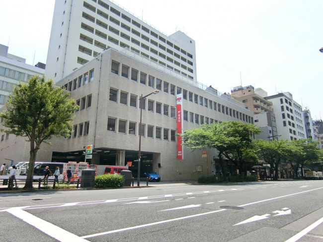 至近の麴町郵便局