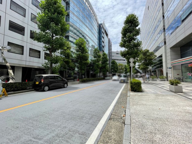 横浜HSビル前面の道路