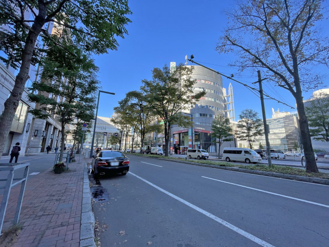 MMS札幌駅前ビル前面の通り