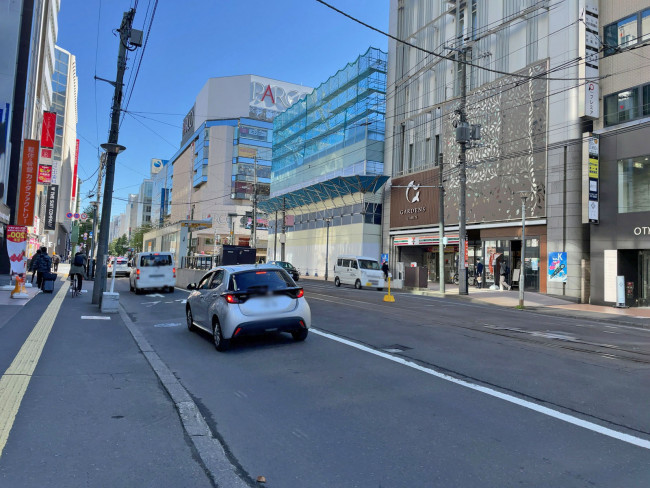 札幌エスワンビル前面の通り