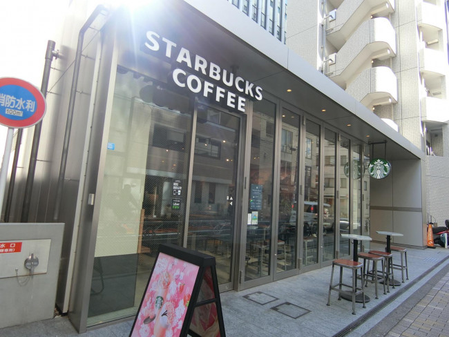 徒歩1分のスターバックスコーヒー恵比寿ファーストスクエア店