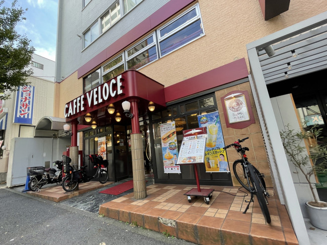 徒歩2分のカフェ・ベローチェ神楽坂駅前店