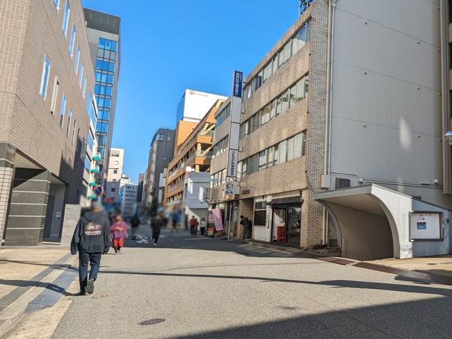 コスギ･1ビル前面の通り